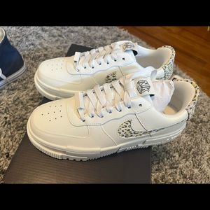 Never worn. Nike air forces